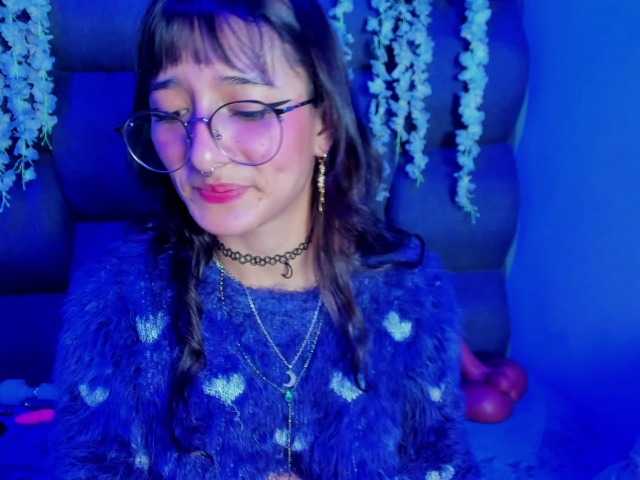 DaniDream live cam on BongaCams