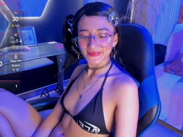 DaniDream live cam on BongaCams