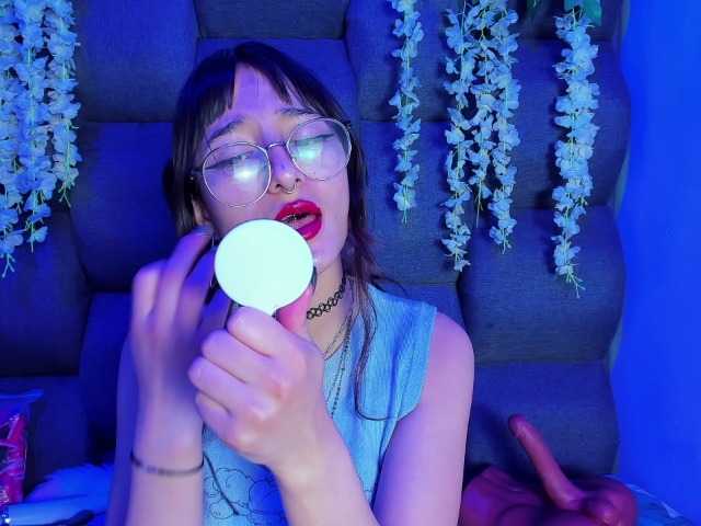 DaniDream live cam on BongaCams