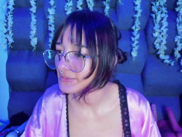 DaniDream live cam on BongaCams