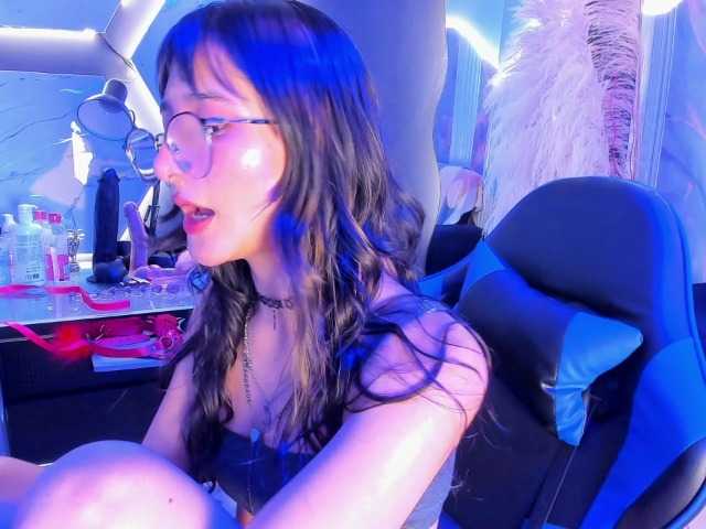 DaniDream live cam on BongaCams