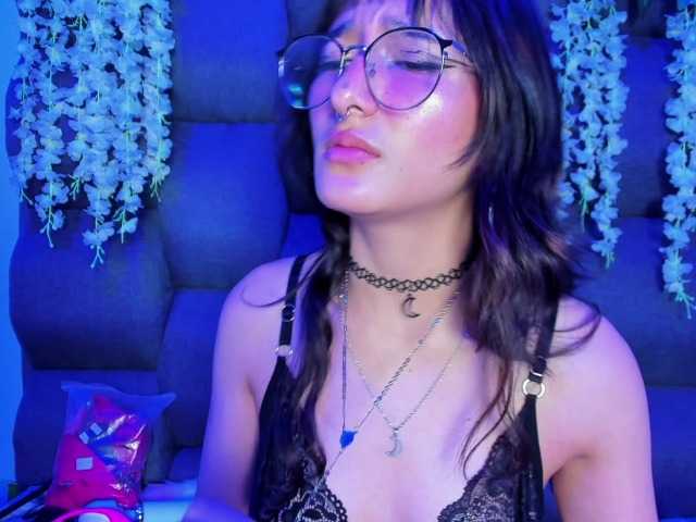DaniDream live cam on BongaCams