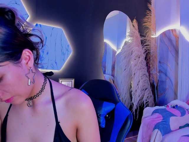 DaniDream live cam on BongaCams