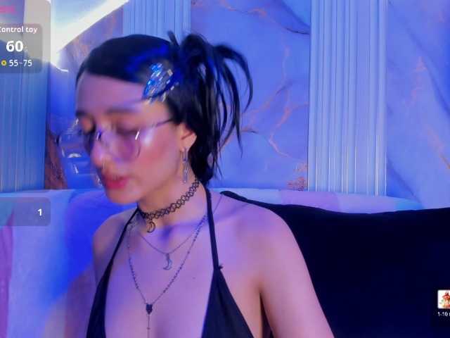DaniDream live cam on BongaCams