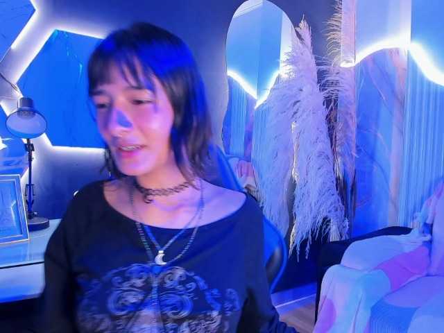 DaniDream live cam on BongaCams