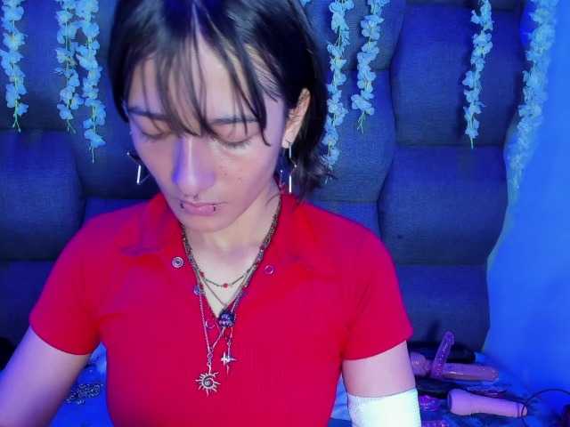 DaniDream live cam on BongaCams