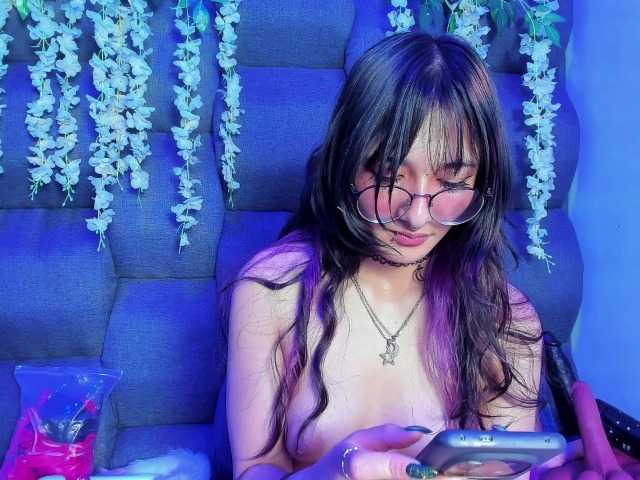 DaniDream live cam on BongaCams