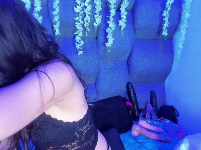 DaniDream live cam on BongaCams