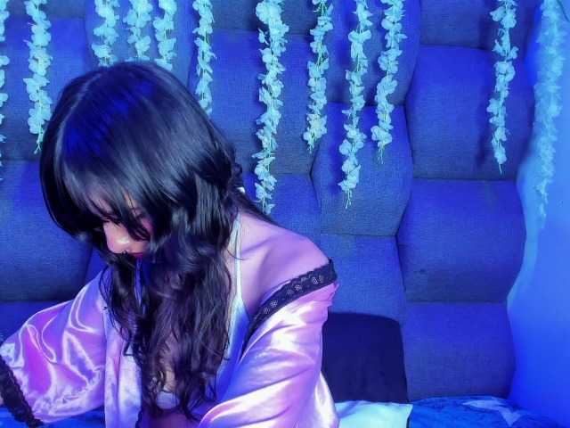 DaniDream live cam on BongaCams