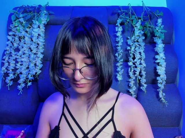 DaniDream live cam on BongaCams