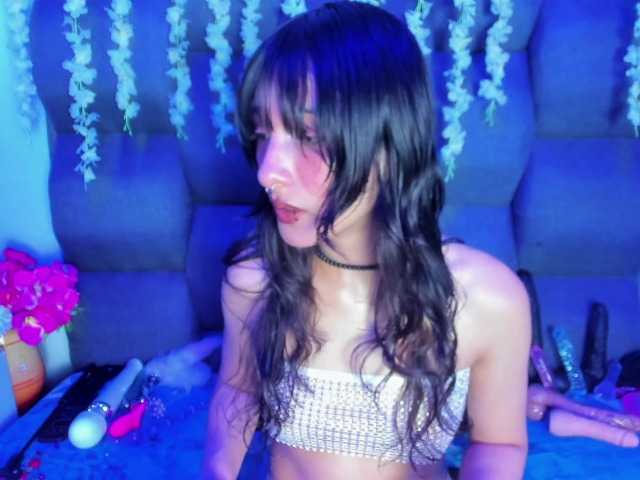 DaniDream live cam on BongaCams