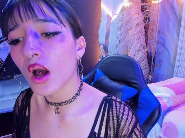 DaniDream live cam on BongaCams