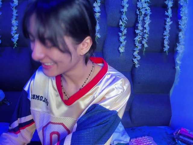 DaniDream live cam on BongaCams