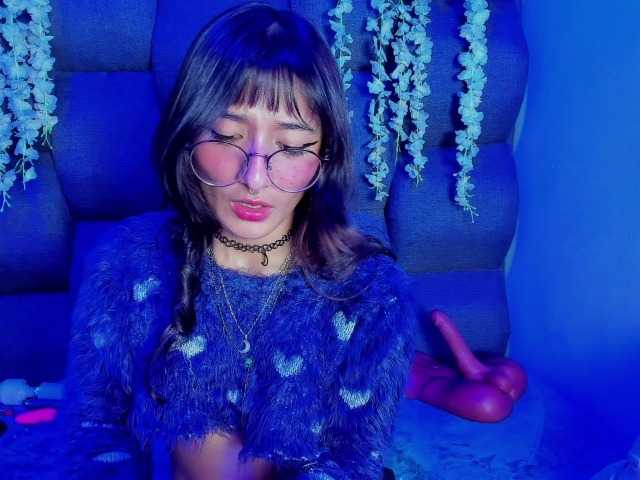 DaniDream live cam on BongaCams