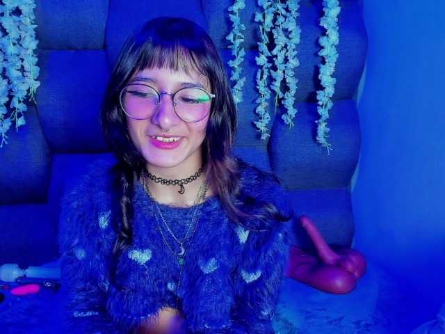 DaniDream live cam on BongaCams