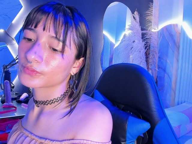 DaniDream live cam on BongaCams