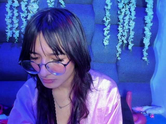 DaniDream live cam on BongaCams