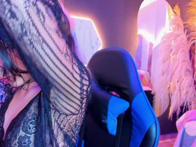 DaniDream live cam on BongaCams