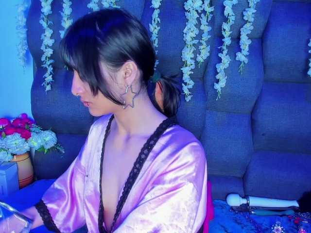 DaniDream live cam on BongaCams
