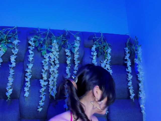 DaniDream live cam on BongaCams