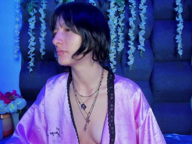 DaniDream live cam on BongaCams