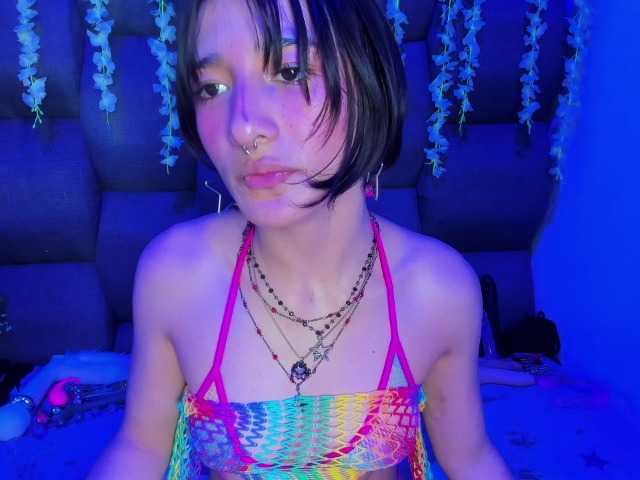 DaniDream live cam on BongaCams