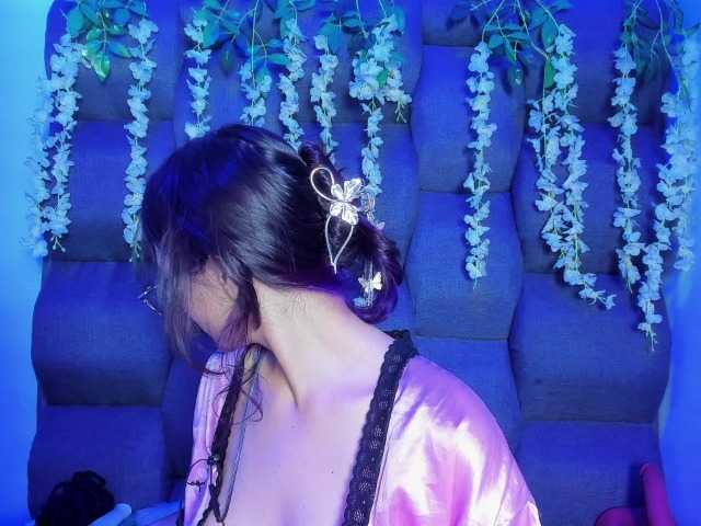DaniDream live cam on BongaCams