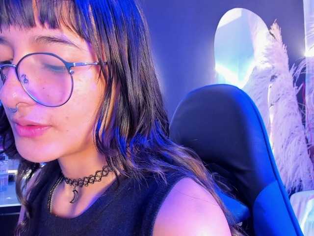 DaniDream live cam on BongaCams