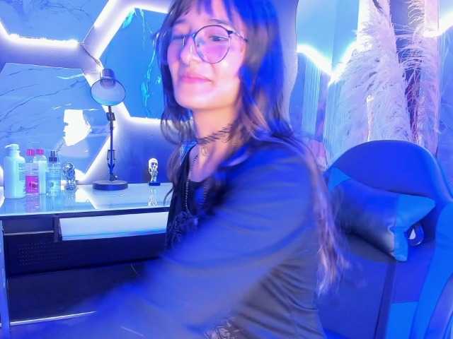 DaniDream live cam on BongaCams