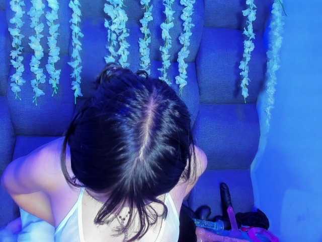 DaniDream live cam on BongaCams