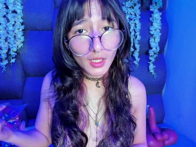 DaniDream live cam on BongaCams