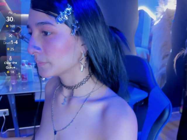 DaniDream live cam on BongaCams
