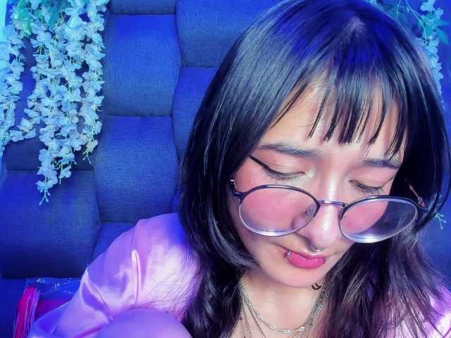 DaniDream live cam on BongaCams
