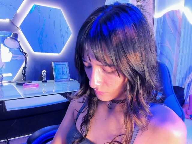 DaniDream live cam on BongaCams