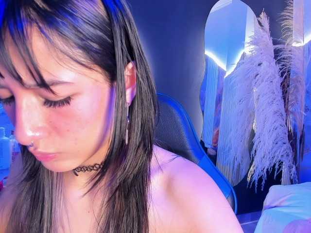 DaniDream live cam on BongaCams