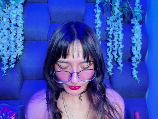DaniDream live cam on BongaCams