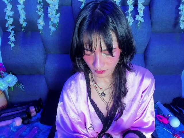 DaniDream live cam on BongaCams