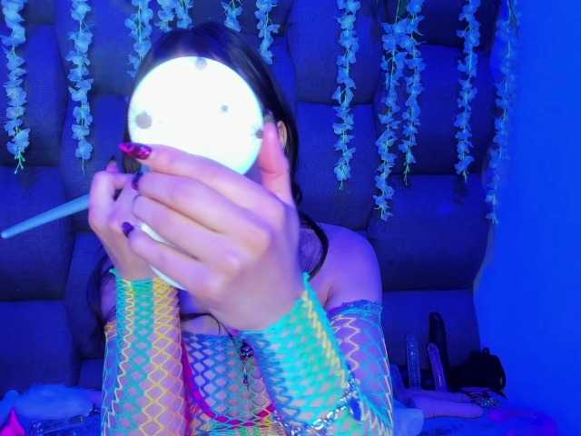DaniDream live cam on BongaCams