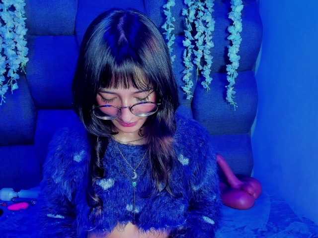 DaniDream live cam on BongaCams