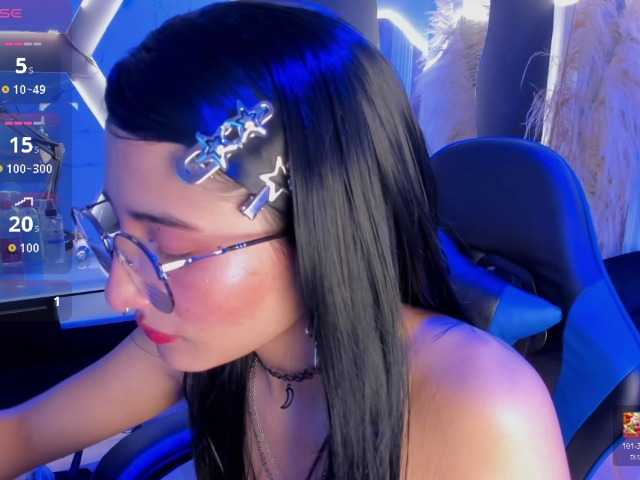 DaniDream live cam on BongaCams