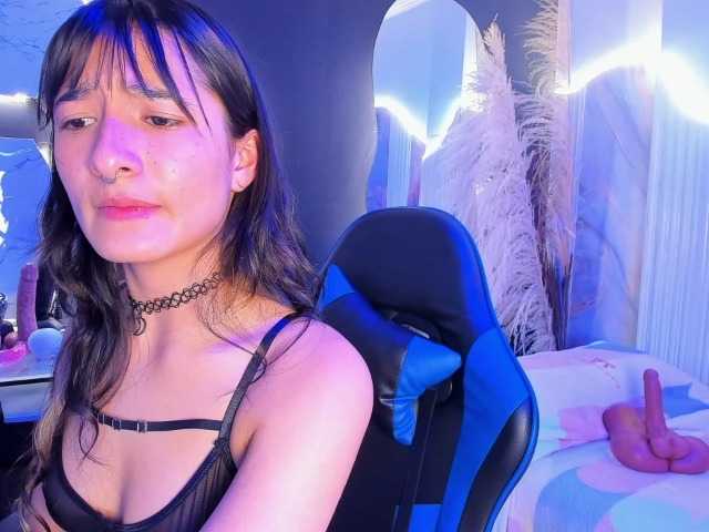DaniDream live cam on BongaCams
