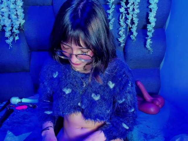 DaniDream live cam on BongaCams