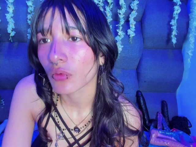 DaniDream live cam on BongaCams