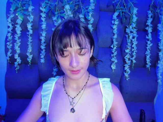 Model: DaniDream