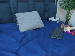 Melody-Megann Porn Show