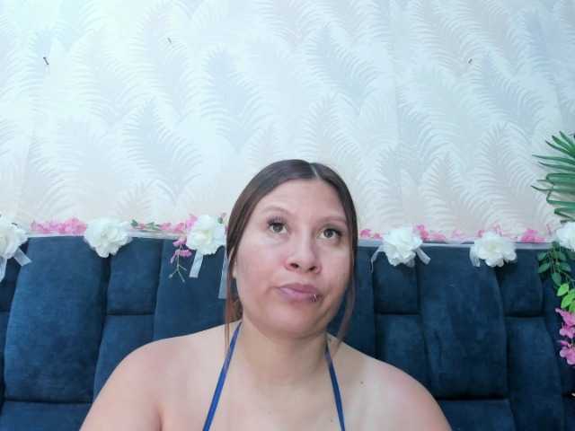 Melody-Megann live cam on BongaCams