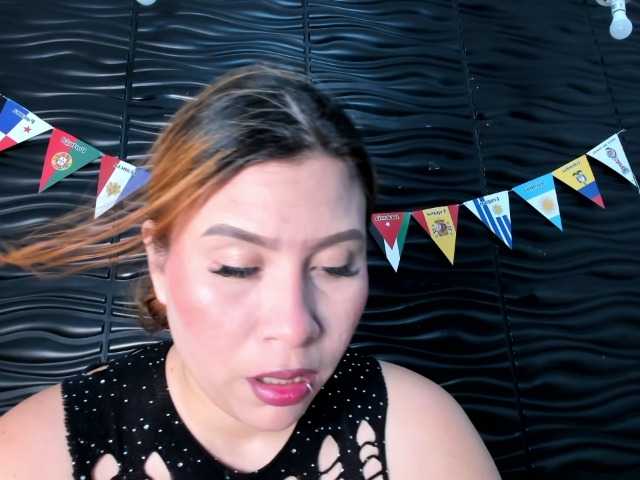 melody-megann live show