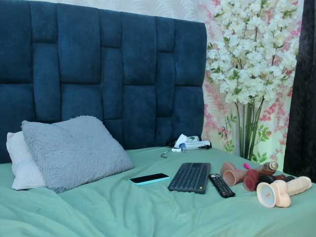 Melody-Megann, en vivo ahora en BongaCams