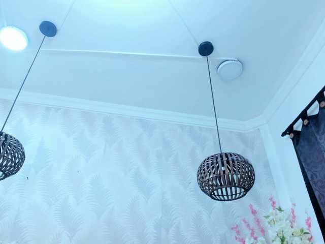 Melody-Megann live cam on BongaCams
