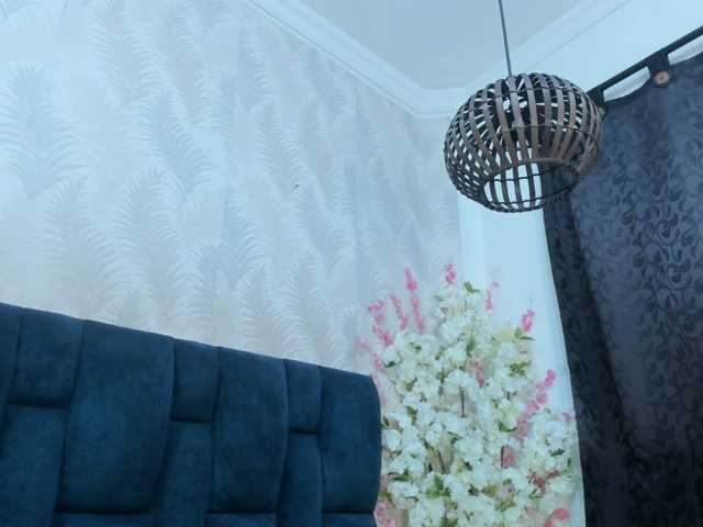 Melody-Megann live cam on BongaCams